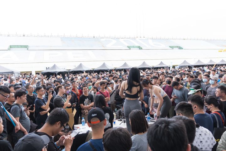 蘋蘋澎澎簽名互動